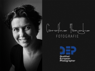 <p>FotoAteljee Caroline, Vichte, fotografie, portret, studio, reportage, portretfotograaf, fotostudio, pasfoto's</p>